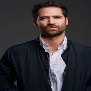 Manuel Garcia-Rulfo Birthday, Real Name, Age, Weight, Height, Family ...